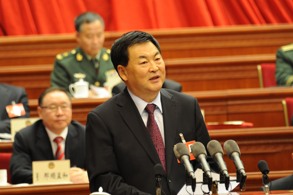 任亚平主席作常委会工作报告